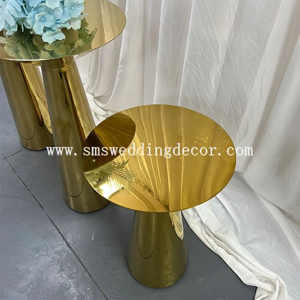 flower stand wedding