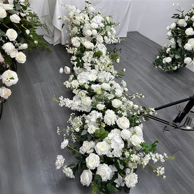 Witte en groene bloemdecoratie